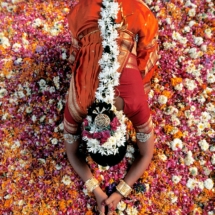 Shanti, danseuse de Bharanatyam au Gujarat. Shanti signifie la paix (Inde) / Shanti, a Bharata Natyam dancer in Gujarat. Shanti means peace. (India)