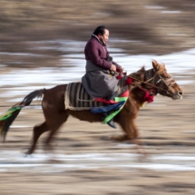 Tashi wangyal, berger et cavalier renomme d'une vallee tibetaine isolee du Kham. (Chine) /